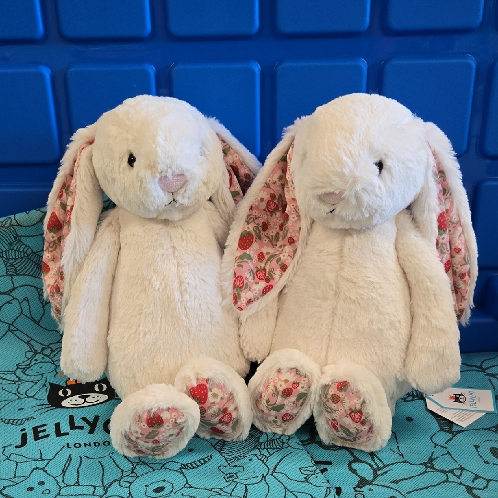 NWT Jellycat 'The Twins' Blossom Cream Bunny 'Berry'  SPECIAL EDITION